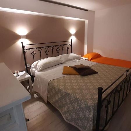 La Nicchia Del Borgo Apartment ตารันโต ภายนอก รูปภาพ