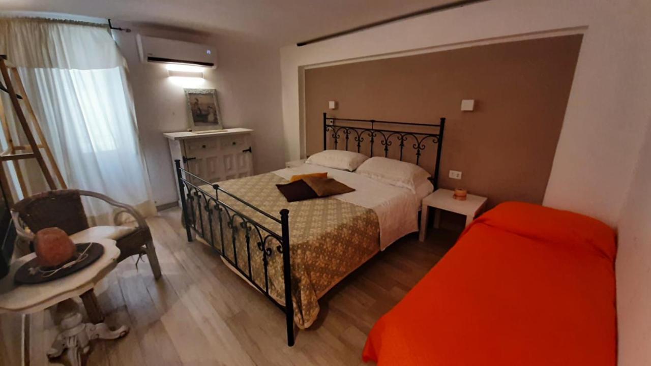 La Nicchia Del Borgo Apartment ตารันโต ภายนอก รูปภาพ